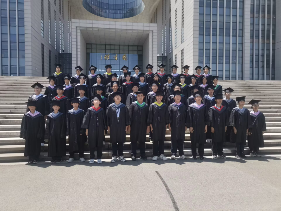 科技兴国，未来有我----济南育贤中学科技主题社会实践活动